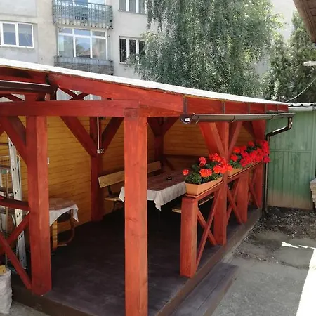 Roza Kwatera prywatna *
